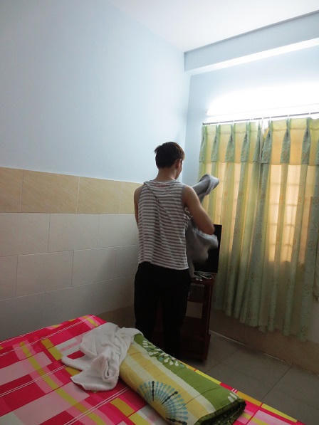 Vũ trường điên và cạm bẫy trong thế giới “trai gọi” đồng tính